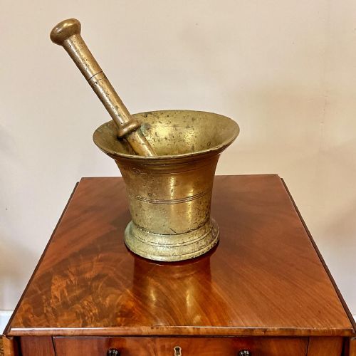 19TH CENTURY BRASS PESTLE AND MORTAR - ADDITIONAL PHOTO 2