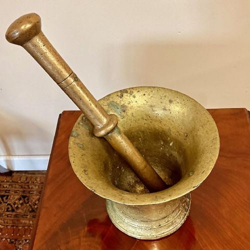 19TH CENTURY BRASS PESTLE AND MORTAR - ADDITIONAL PHOTO 3