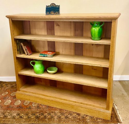 19th century oak bookcase - CATEGORY: ANTIQUE BOOKCASES - DATED 19TH CENTURY