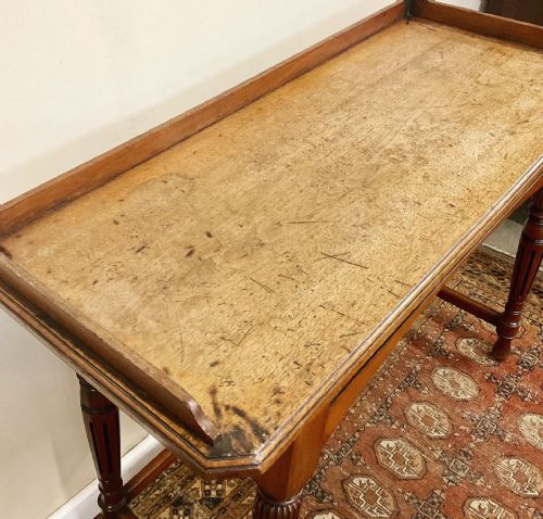 19TH CENTURY AESTHETIC STYLE WALNUT TABLE - ADDITIONAL PHOTO 1