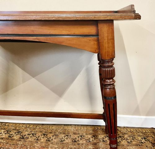19TH CENTURY AESTHETIC STYLE WALNUT TABLE - ADDITIONAL PHOTO 3