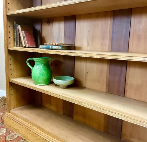 19TH CENTURY AESTHETIC STYLE WALNUT TABLE - ADDITIONAL PHOTO 6