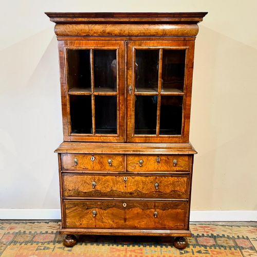 queen anne walnut bookcase - CATEGORY: ANTIQUE BOOKCASES - DATED 18TH CENTURY