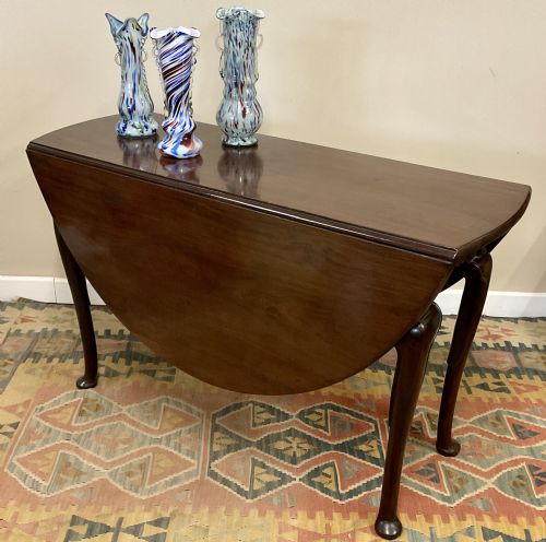 GEORGIAN CUBAN MAHOGANY DINING TABLE - ADDITIONAL PHOTO 1