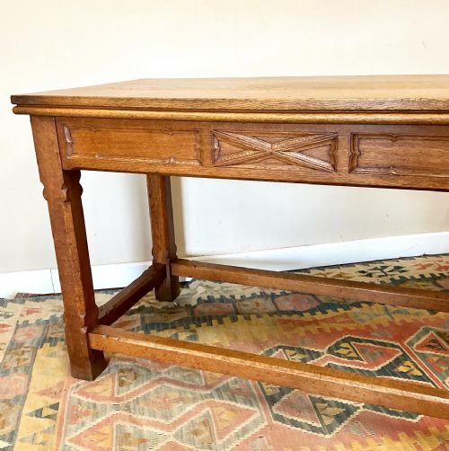 GOTHIC REVIVAL OAK TABLE - ADDITIONAL PHOTO 3
