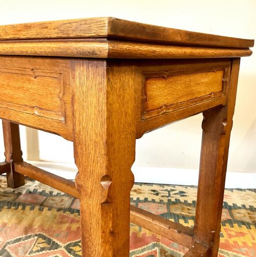 GOTHIC REVIVAL OAK TABLE - ADDITIONAL PHOTO 6