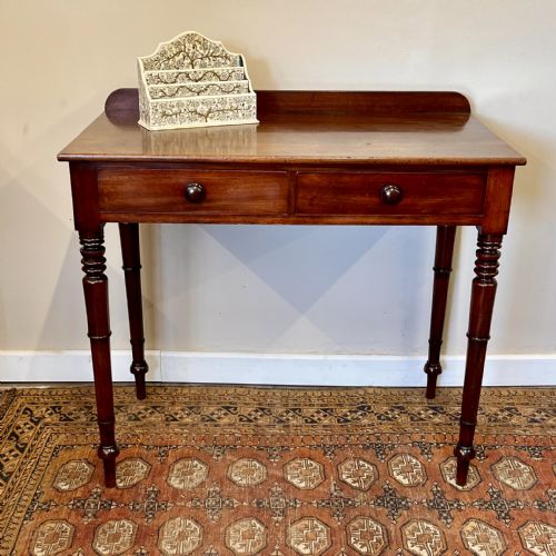 19th century mahogany side table - CATEGORY: ANTIQUE TABLES - DATED 19TH CENTURY