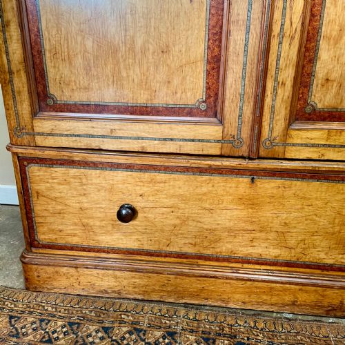 19TH CENTURY FAUX MAPLE WARDROBE - ADDITIONAL PHOTO 3