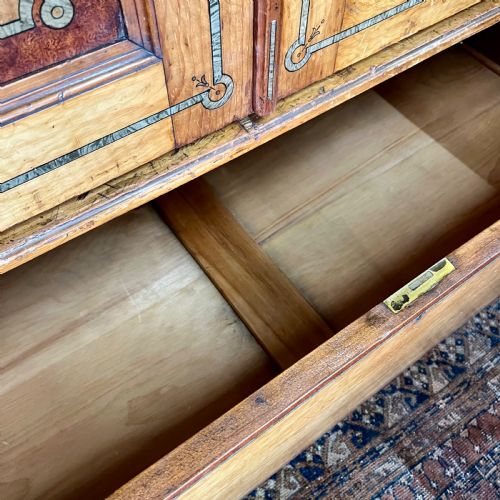 19TH CENTURY FAUX MAPLE WARDROBE - ADDITIONAL PHOTO 11