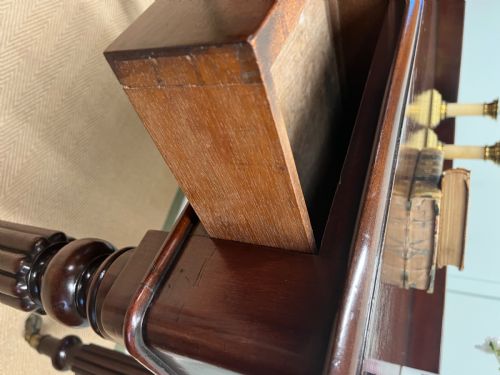 19TH CENTURY MAHOGANY TABLE - ADDITIONAL PHOTO 6