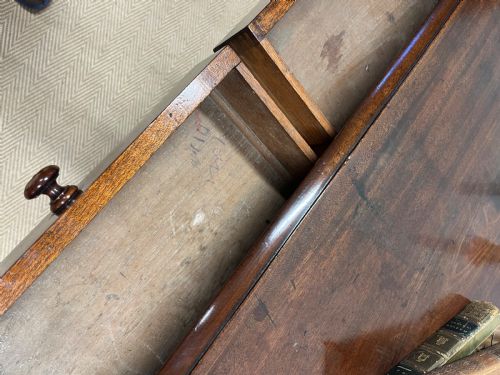 19TH CENTURY MAHOGANY TABLE - ADDITIONAL PHOTO 7