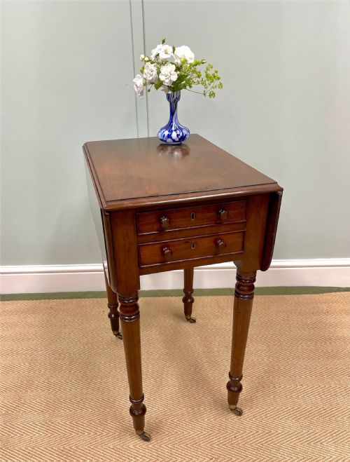 19th century drop leaf table - CATEGORY: ANTIQUE TABLES - DATED 19TH CENTURY