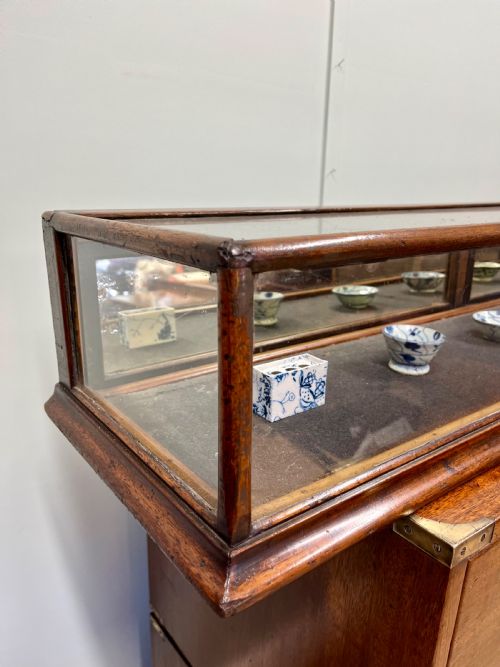 19TH CENTURY DISPLAY CABINET - ADDITIONAL PHOTO 3