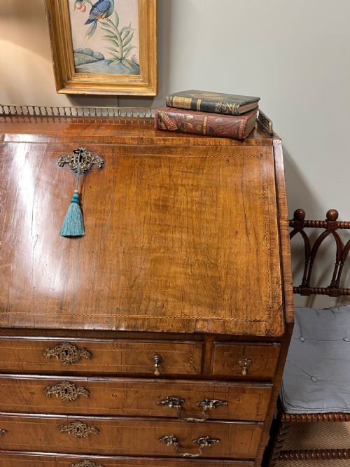 GEORGIAN WALNUT BUREAU - ADDITIONAL PHOTO 3