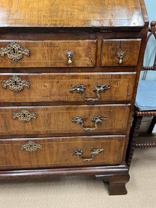 GEORGIAN WALNUT BUREAU - ADDITIONAL PHOTO 4