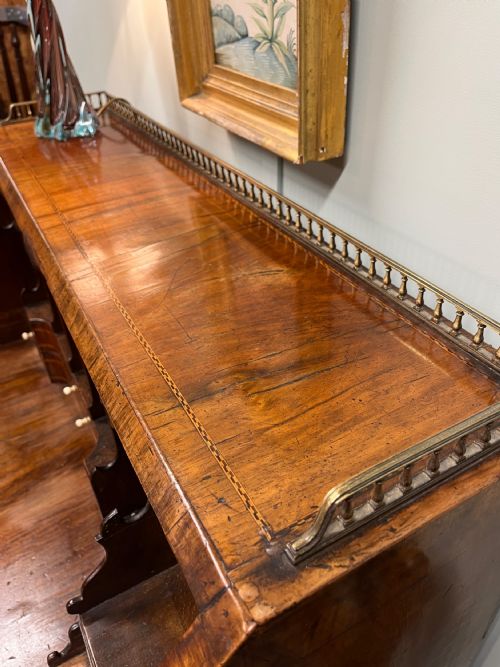 GEORGIAN WALNUT BUREAU - ADDITIONAL PHOTO 10