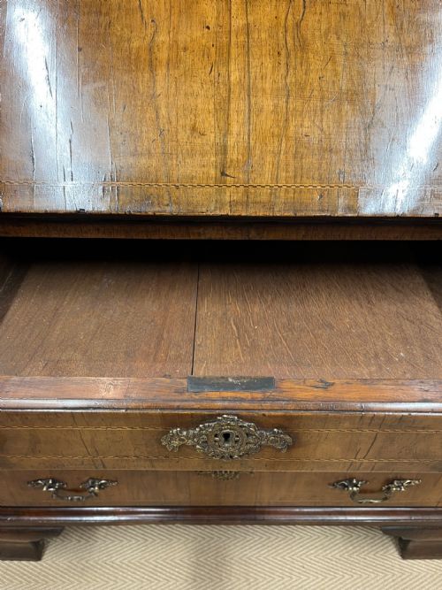 GEORGIAN WALNUT BUREAU - ADDITIONAL PHOTO 17