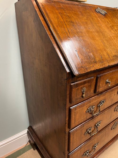 GEORGIAN WALNUT BUREAU - ADDITIONAL PHOTO 18