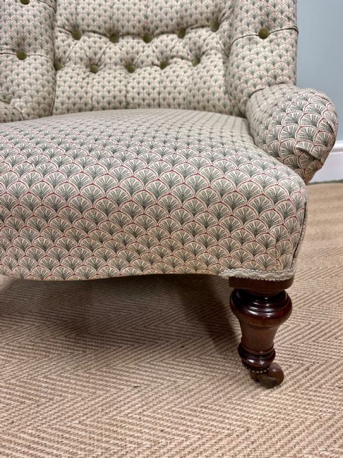 19TH CENTURY BUTTON BACKED CHAIR - ADDITIONAL PHOTO 3