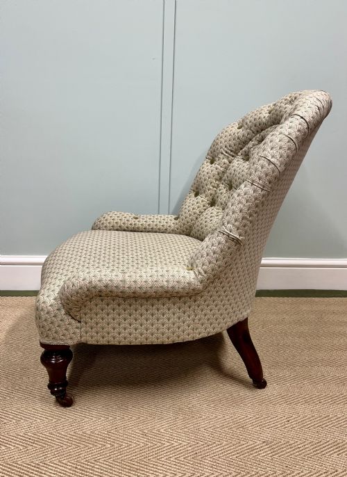 19TH CENTURY BUTTON BACKED CHAIR - ADDITIONAL PHOTO 6