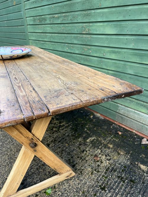 EARLY 20TH CENTURY PINE TAVERN TABLE - ADDITIONAL PHOTO 6