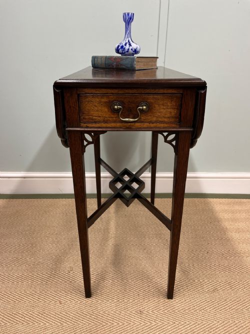GEORGIAN MAHOGANY PEMBROKE TABLE - ADDITIONAL PHOTO 2
