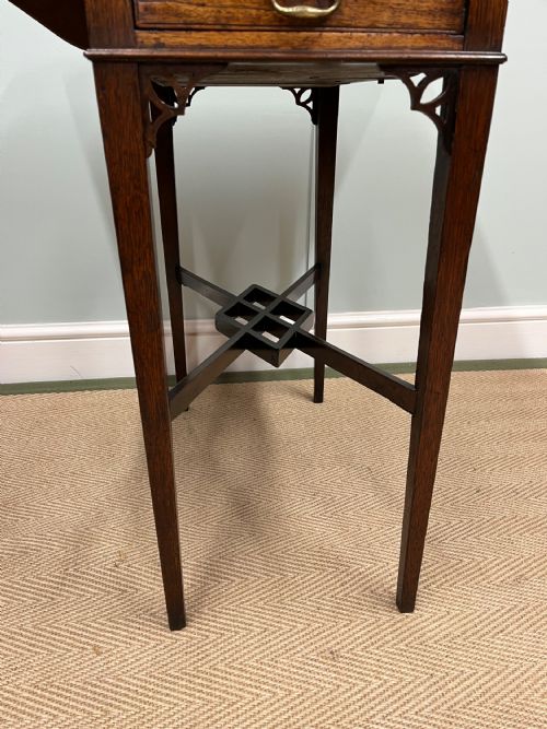 GEORGIAN MAHOGANY PEMBROKE TABLE - ADDITIONAL PHOTO 4