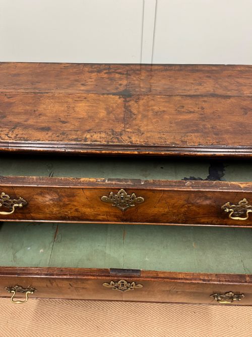 GEORGIAN WALNUT CHEST OF DRAWERS - ADDITIONAL PHOTO 8