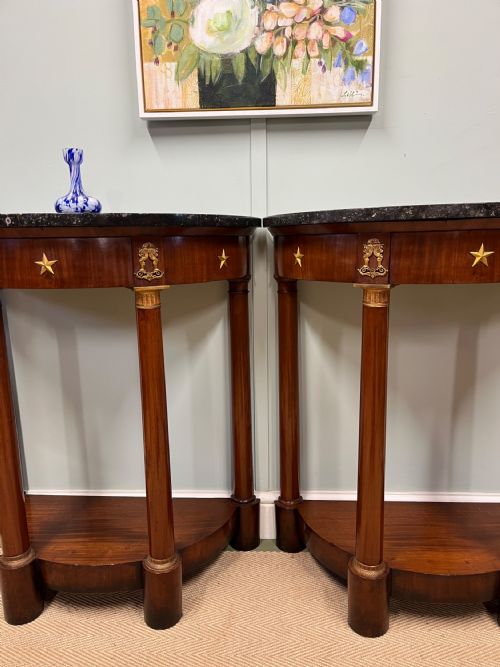 PAIR OF 19TH CENTURY FRENCH EMPIRE STYLE CONSOLES - ADDITIONAL PHOTO 1