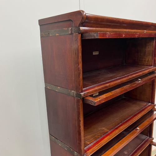 GLOBE WERNICKE 4 SECTION BARRISTERS BOOKCASE - ADDITIONAL PHOTO 7