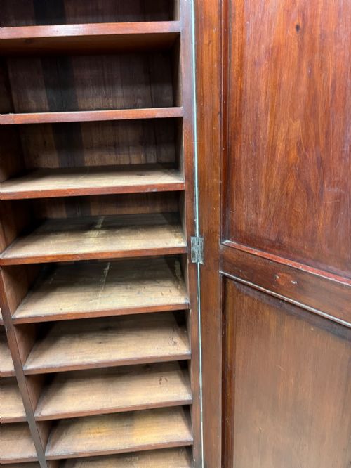 TALL SLIM 19TH CENTURY MAHOGANY CUPBOARD - ADDITIONAL PHOTO 4