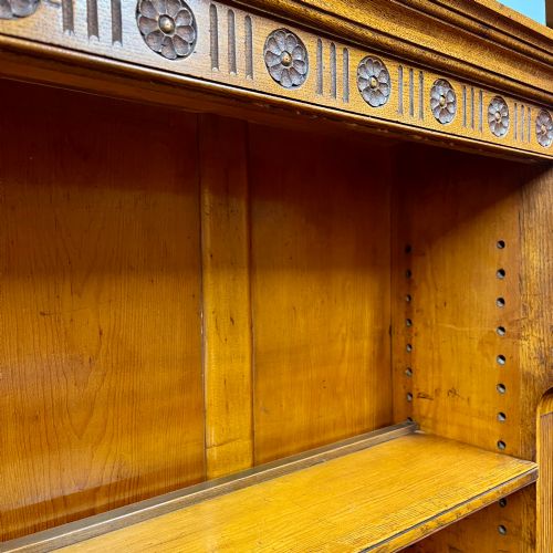 19TH CENTURY OAK DRESSER - ADDITIONAL PHOTO 4