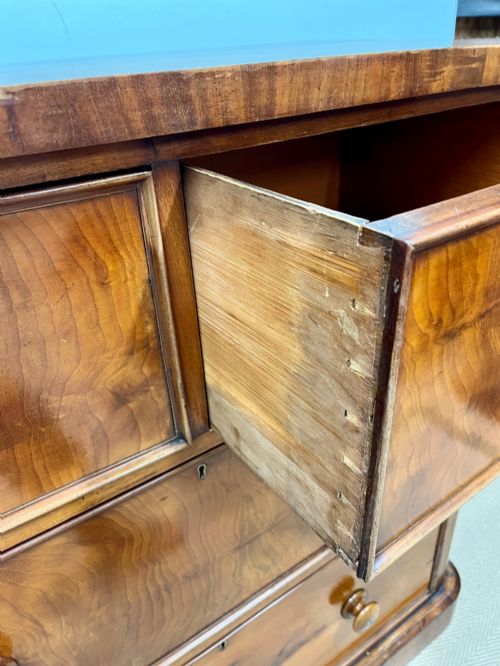 19TH CENTURY MAHOGANY CHEST OF DRAWERS - ADDITIONAL PHOTO 8