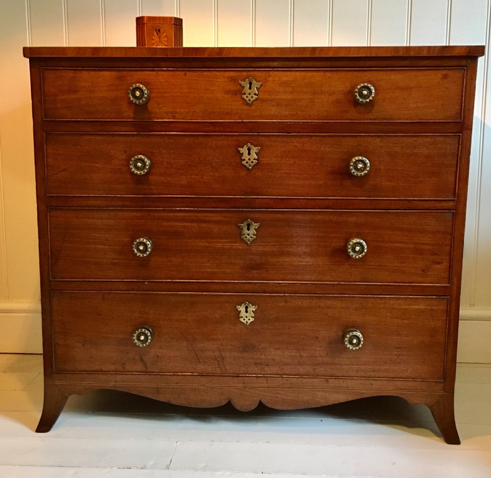 Regency mahogany chest of drawers