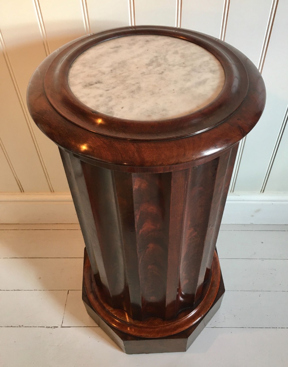 Mahogany pot cupboard, bedside cupboard View II