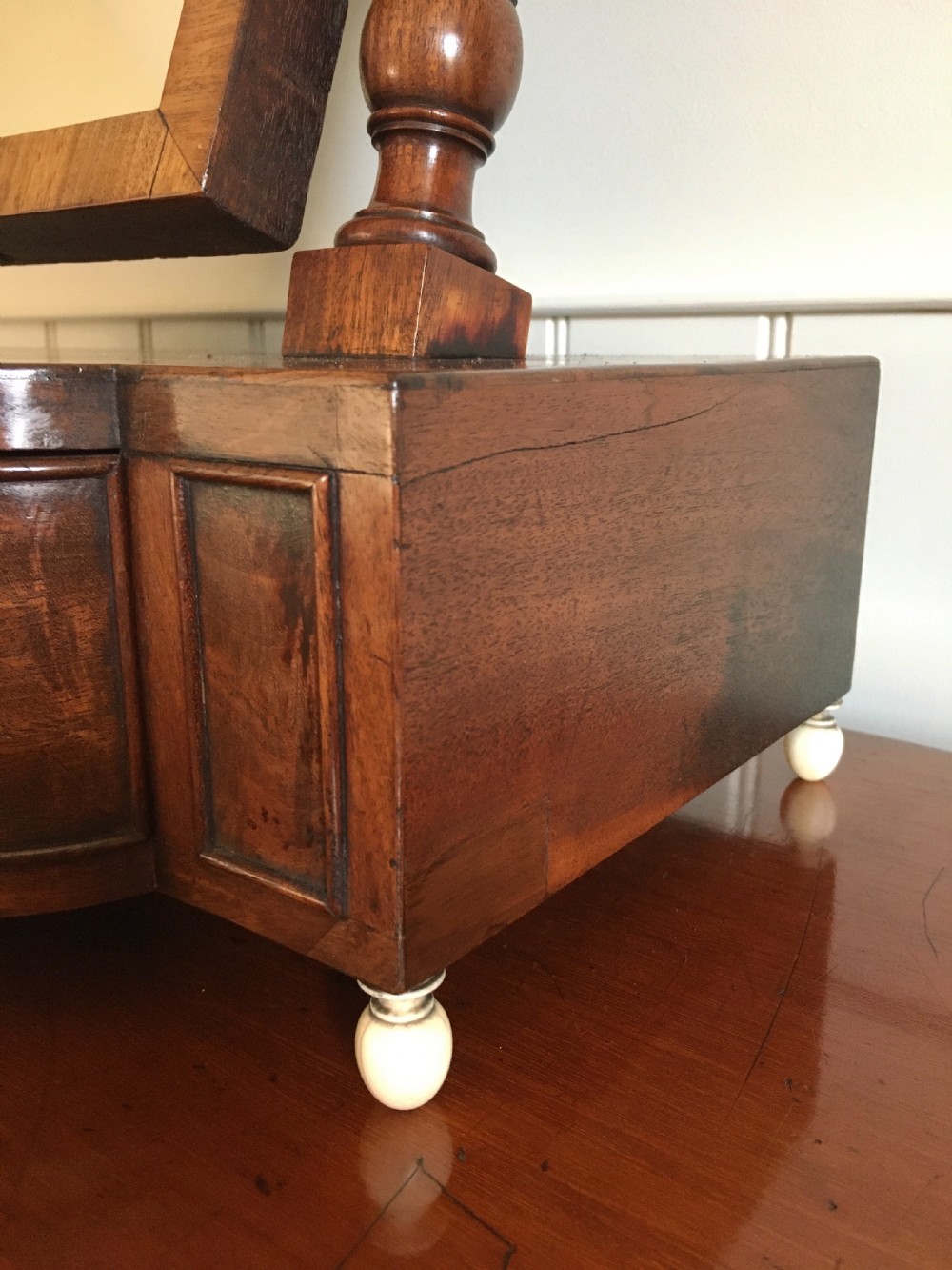 Mahogany dressing table mirror View V
