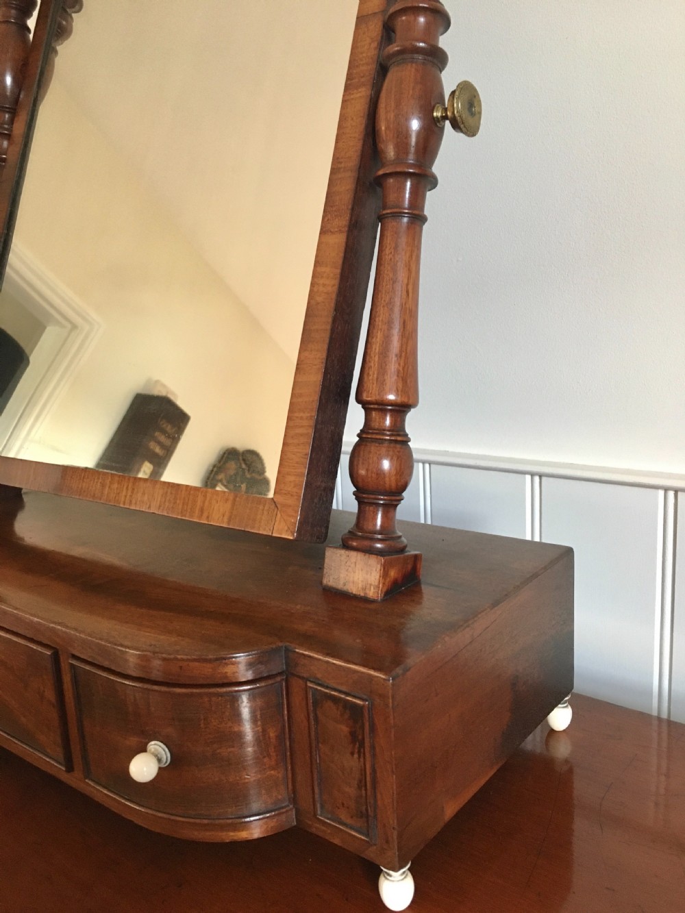 Mahogany dressing table mirror View VIII