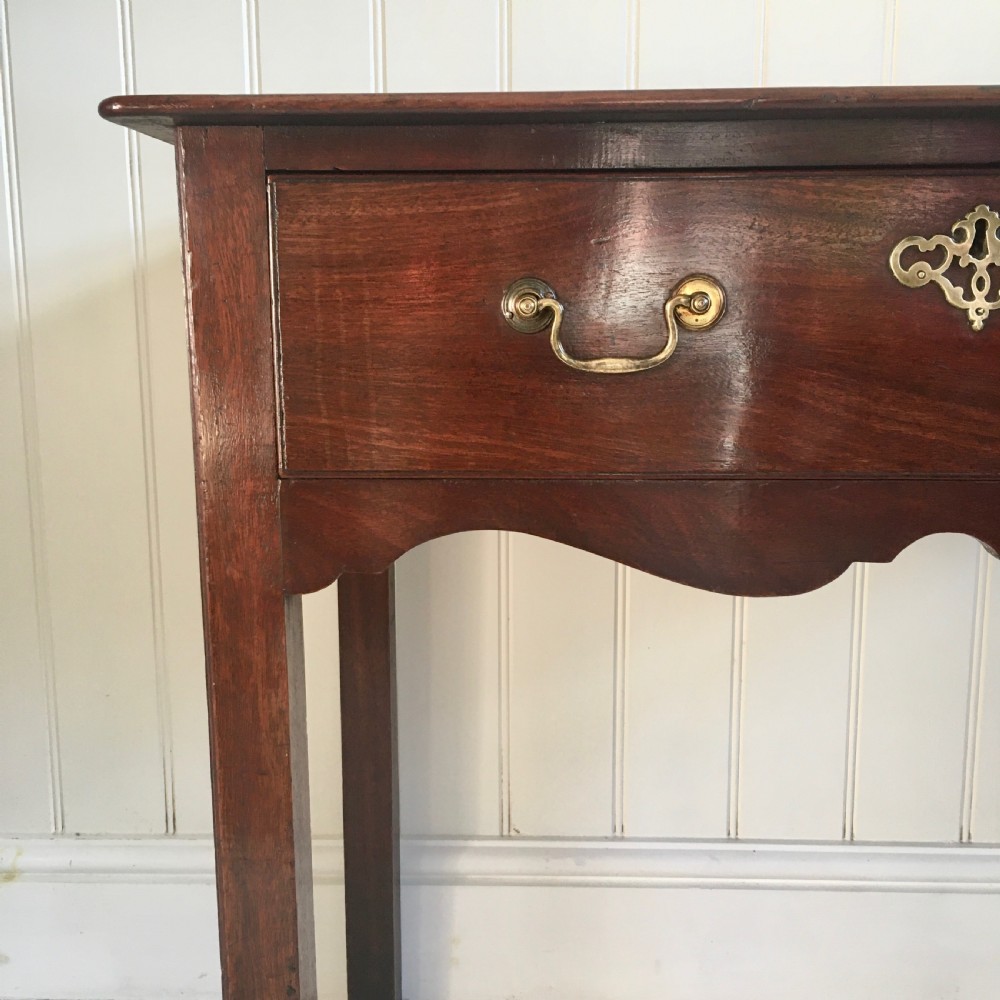 Georgian mahogany lowboy, side table View III