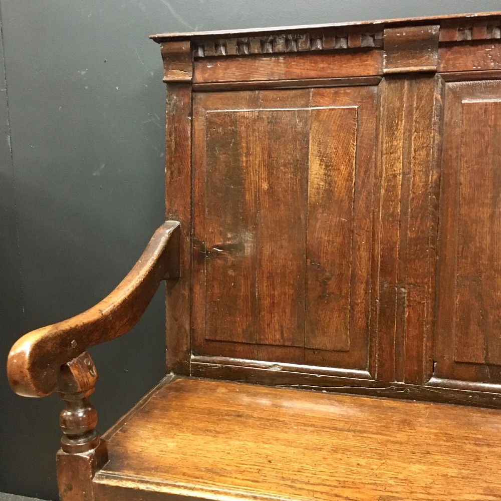 18th century oak settle View III