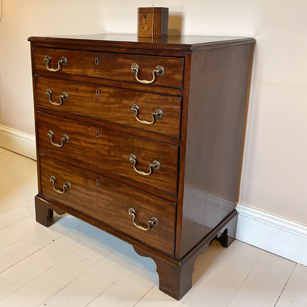 Small 19thc mahogany chest of drawers View II