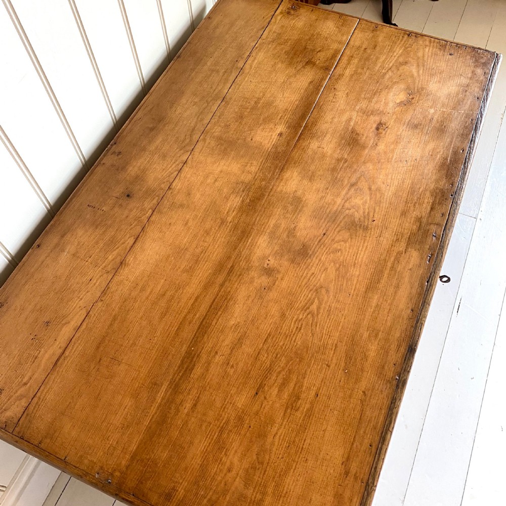 19th century pine trunk View VIII