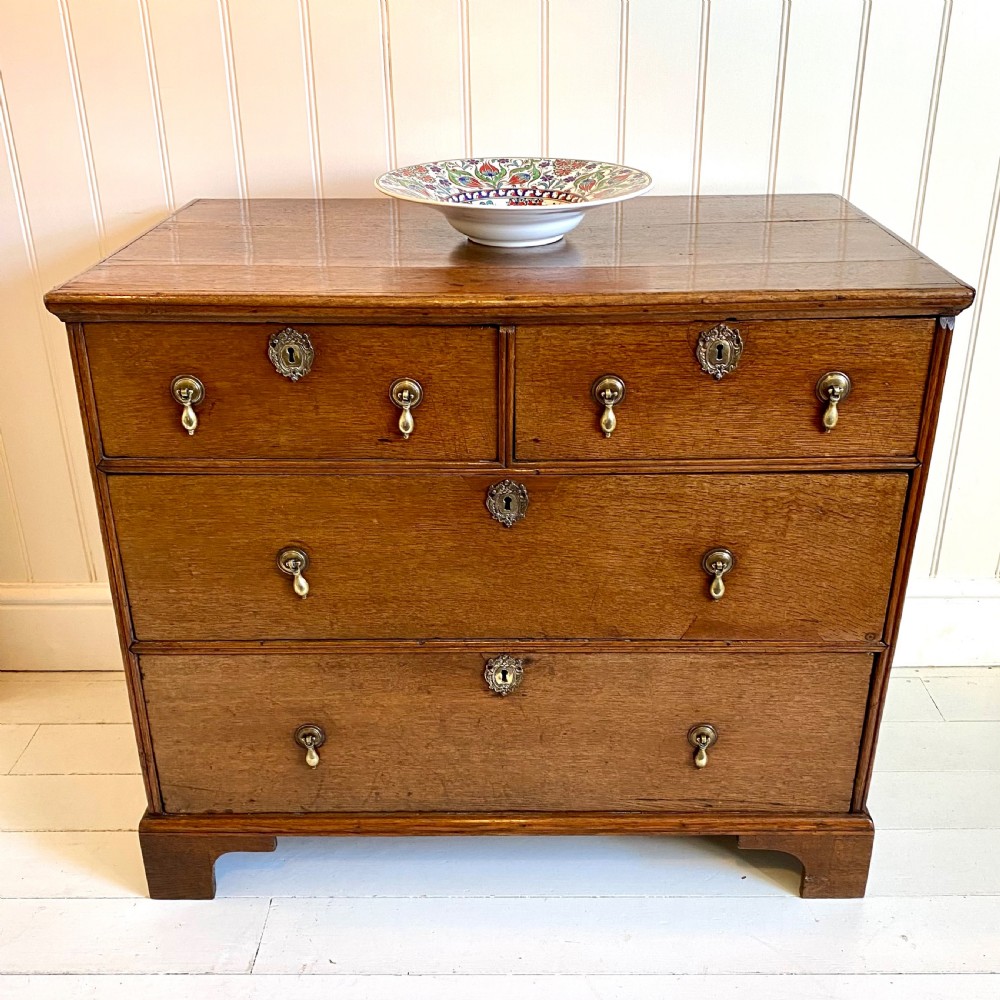 18th century oak chest of drawers  View II