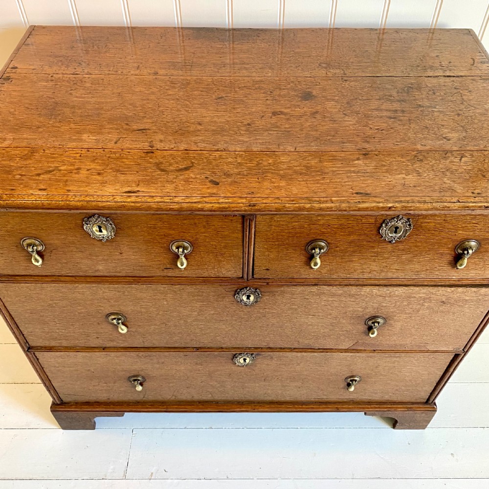 18th century oak chest of drawers  View VI