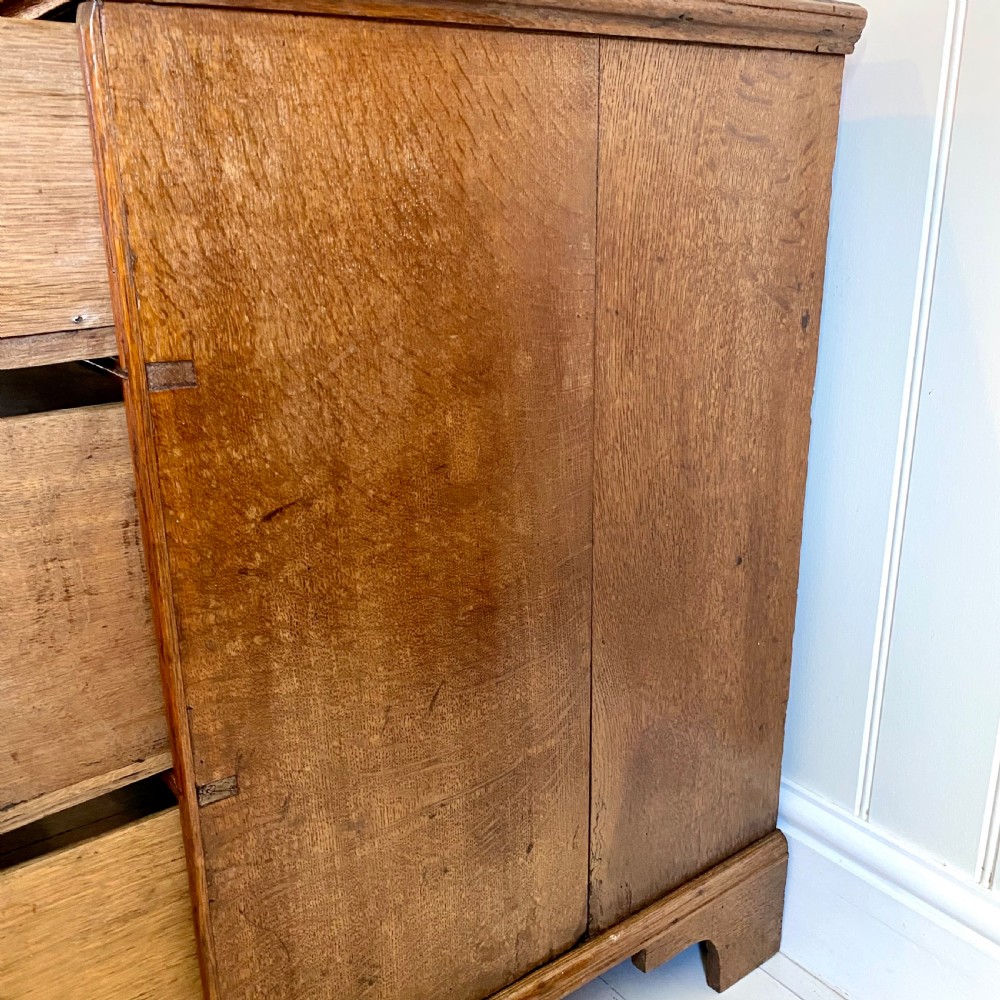 18th century oak chest of drawers  View VIII