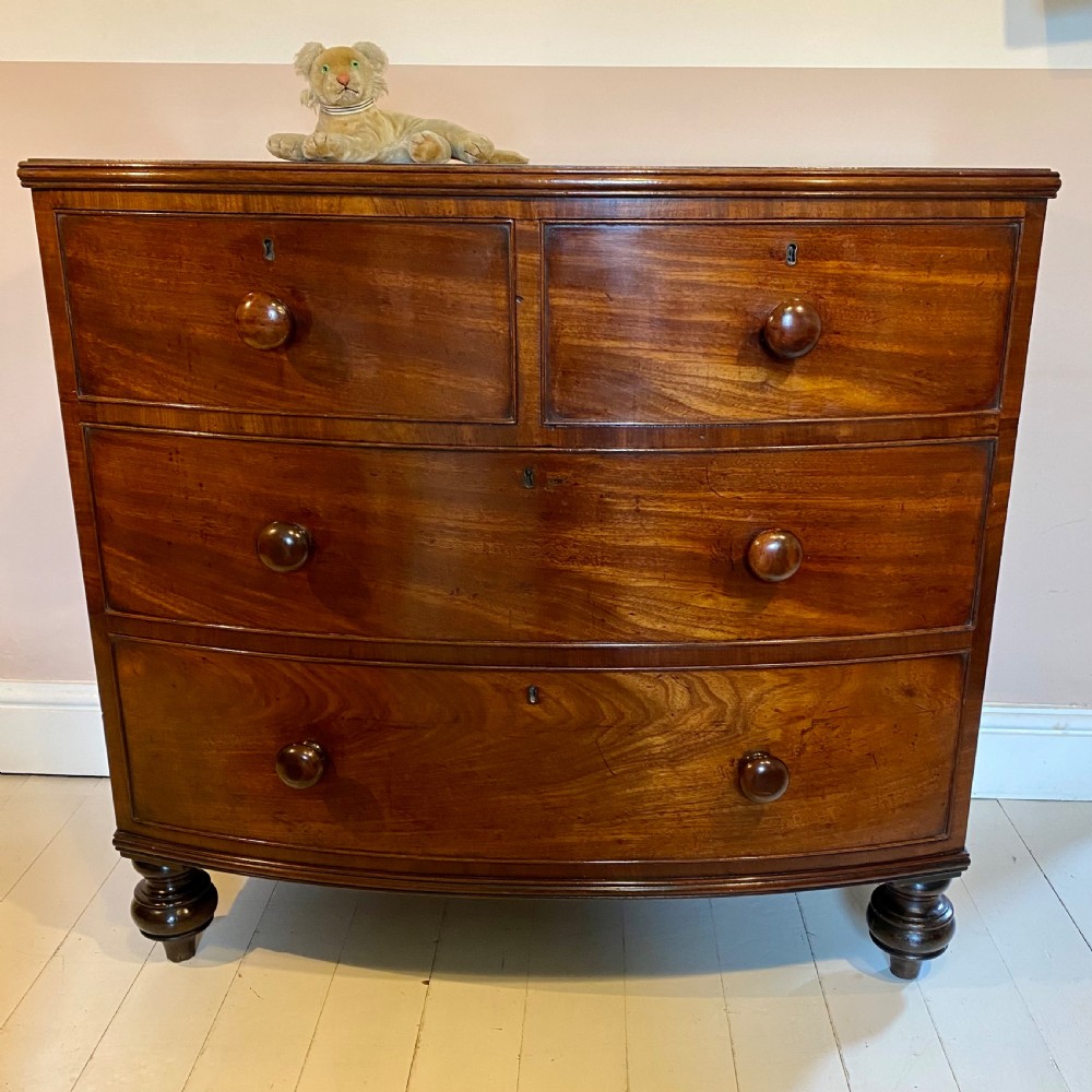 19th century Mahogany bow front chest of drawers View II