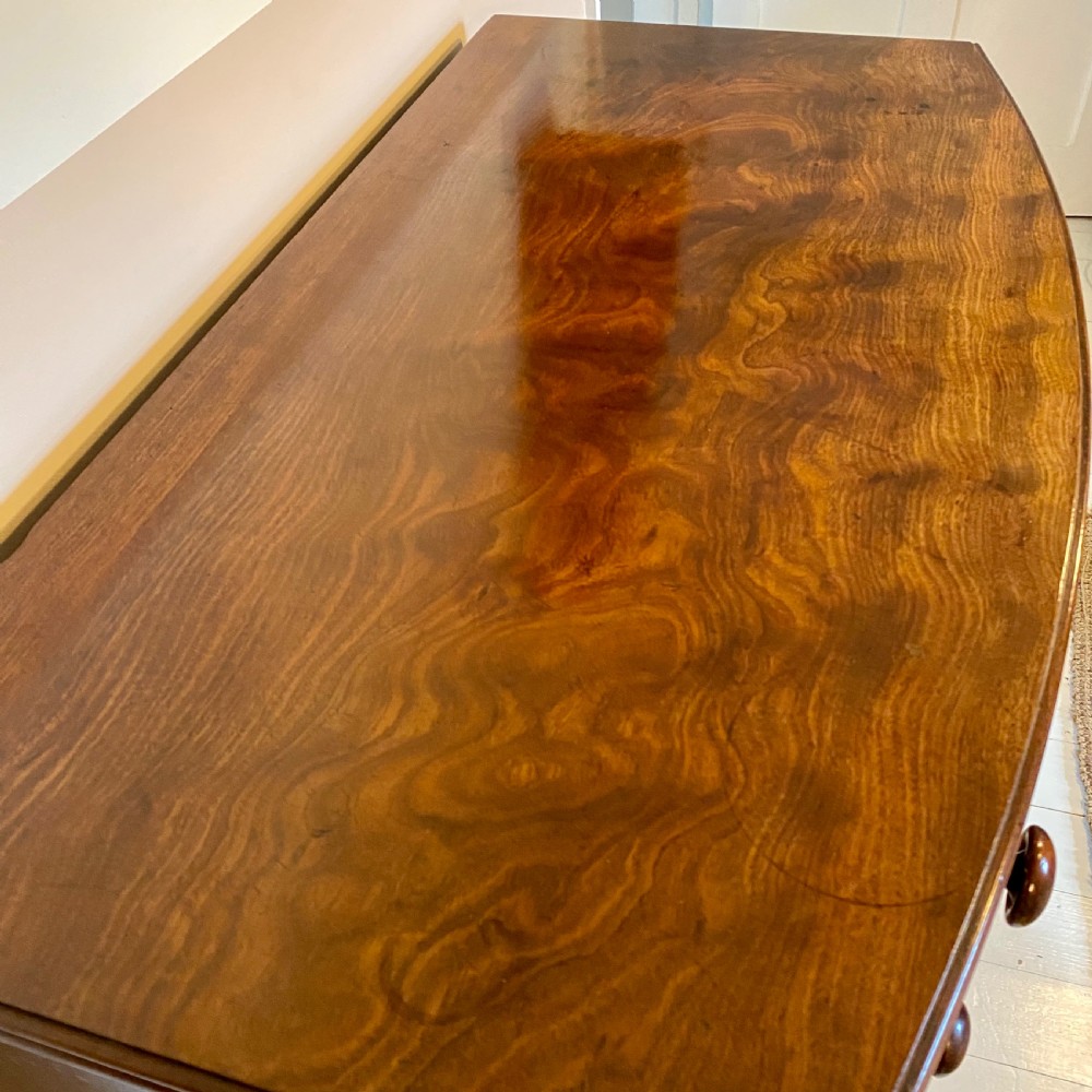 19th century Mahogany bow front chest of drawers View IV