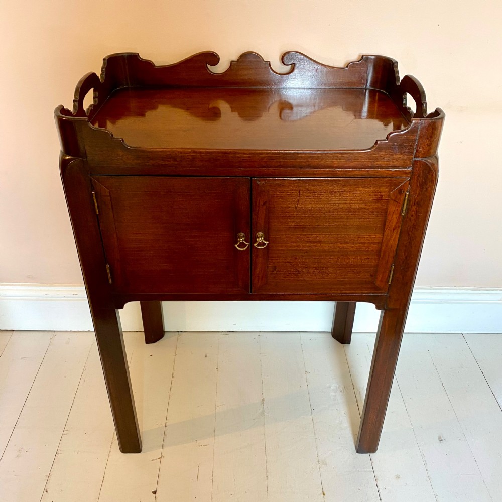 Georgian mahogany bedside cupboard View III