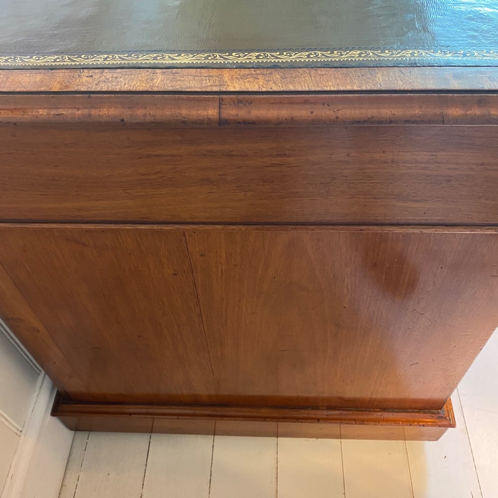 19th century mahogany pedestal desk View VIII