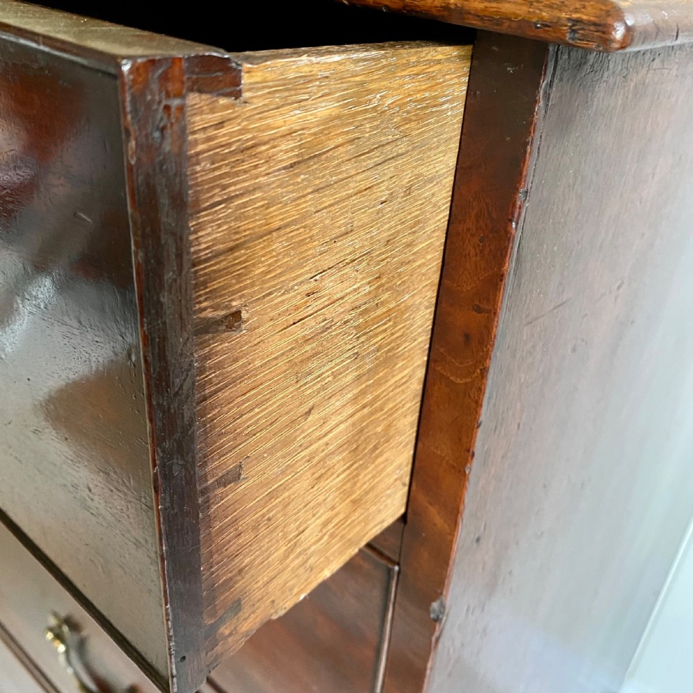 Georgian mahogany chest of drawers View VII
