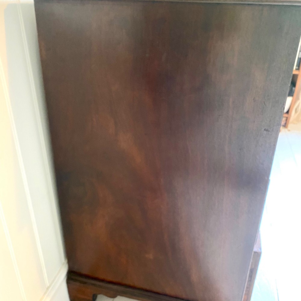 Georgian mahogany chest of drawers View IX